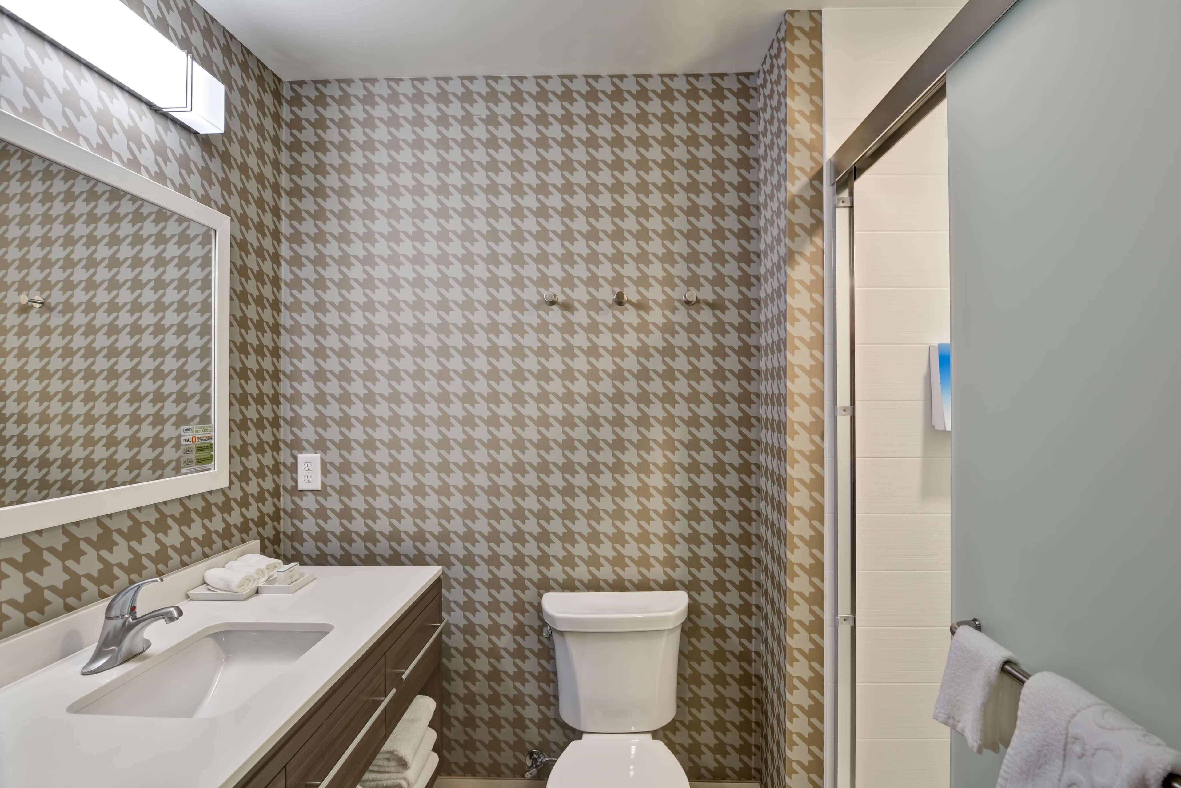 Hotel Home2 By Hilton